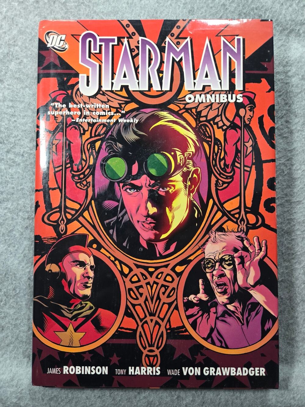 DC Comics The Starman Omnibus Vol. 1 Hardcover James Robinson & Tony Harris